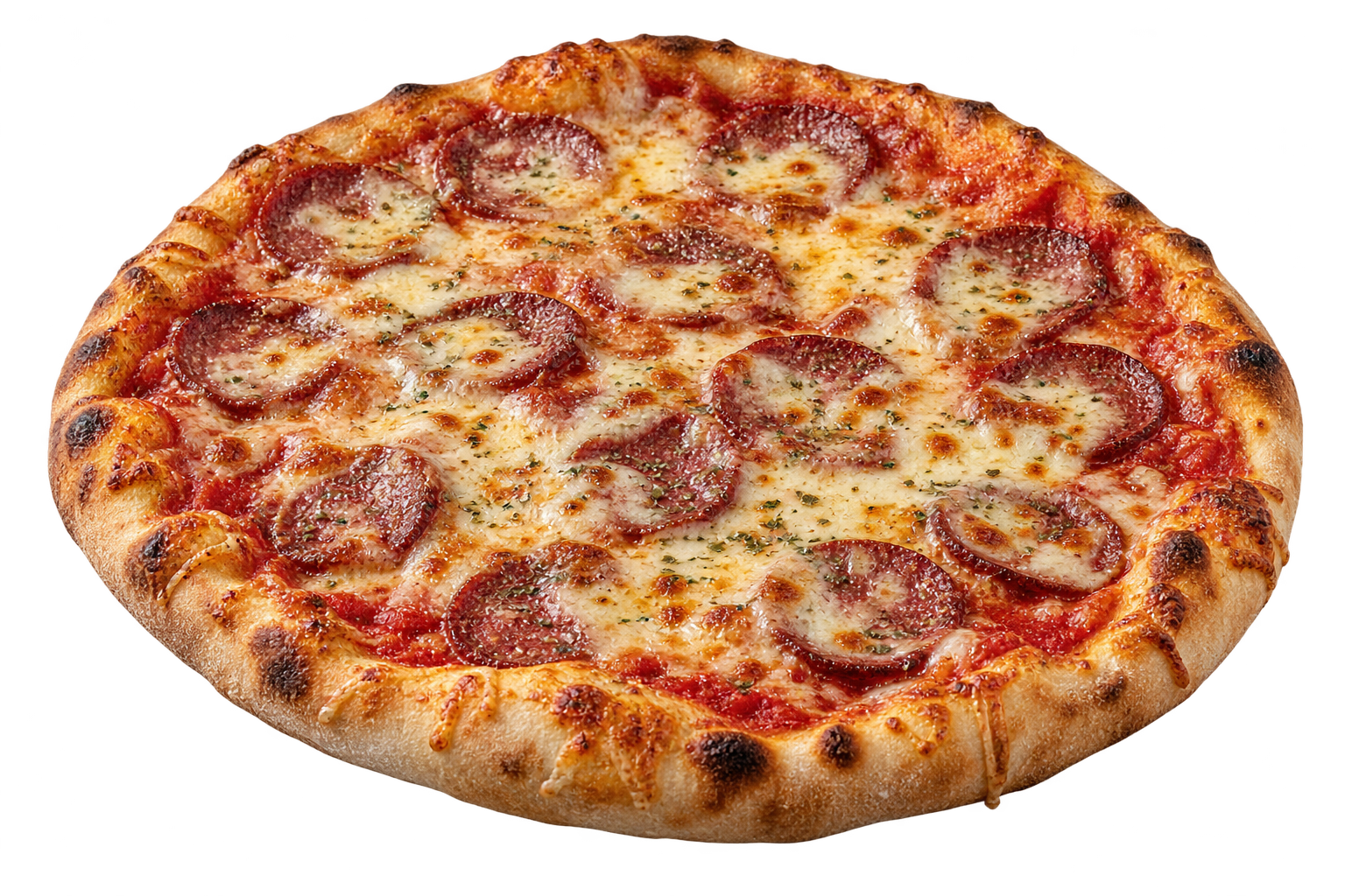 Sucuk-Pizza mit Tomatensauce, Käse und Oregano – Sucuk unter einer dünnen Schicht geschmolzenem Kaşar